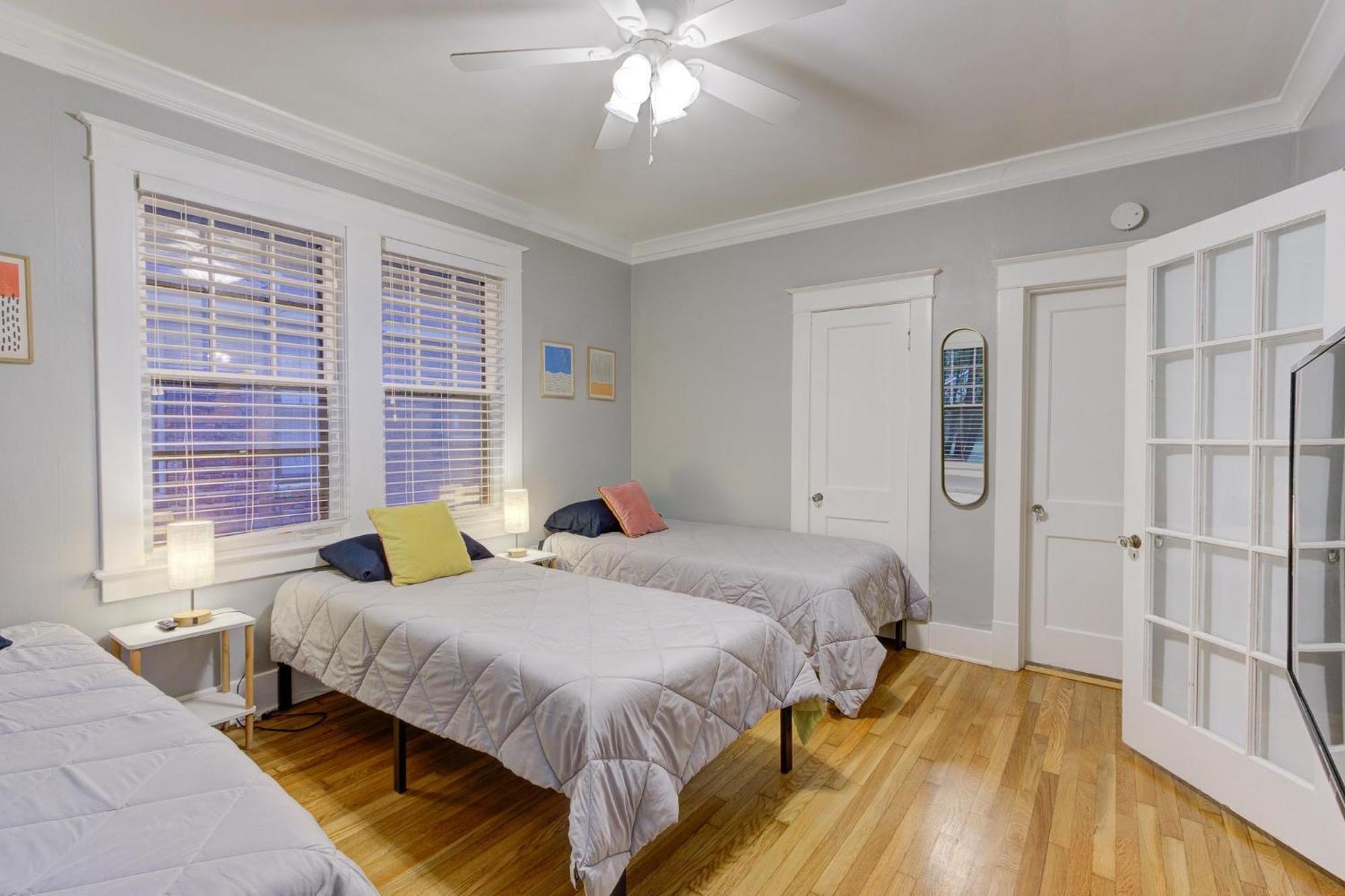 Spacious Bungalow With 6 Beds, Games, And Fire Pit - Close To Beale Street, Bbq, Graceland, & Liberty Bowl Мемфіс Екстер'єр фото